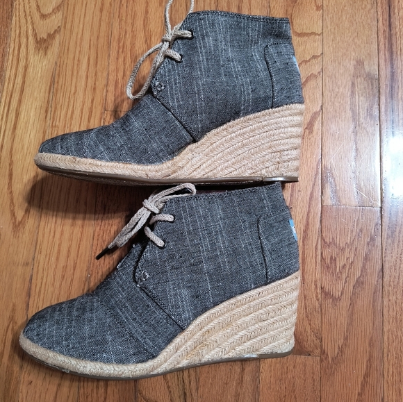 Toms laced espadrille wedges, size 7.5, gray 🩶 - Picture 2 of 11